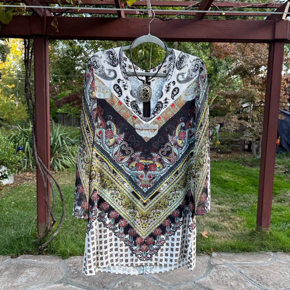 🩷 Alice + Olivia; Beautiful, Unique Design, 3/4 Length Sleeve Short Dress, Sz. L